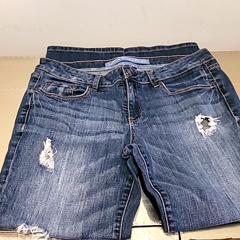 Refuge Distress Jeans